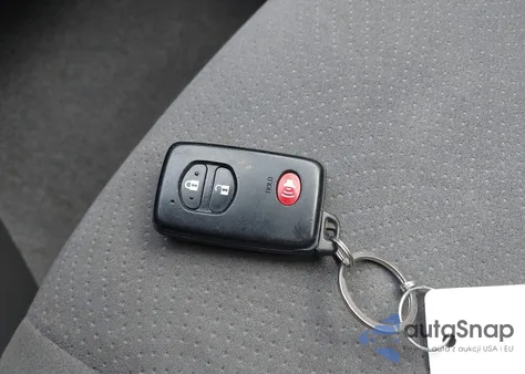 2010 Toyota Prius Iii from USA, damaged, VIN JTDKN3DU7A1227643